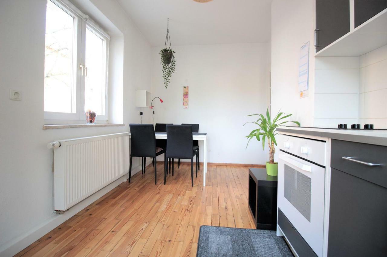Charming 3-Bedroom Apartment With Parking Lot Wurtzburgo Exterior foto
