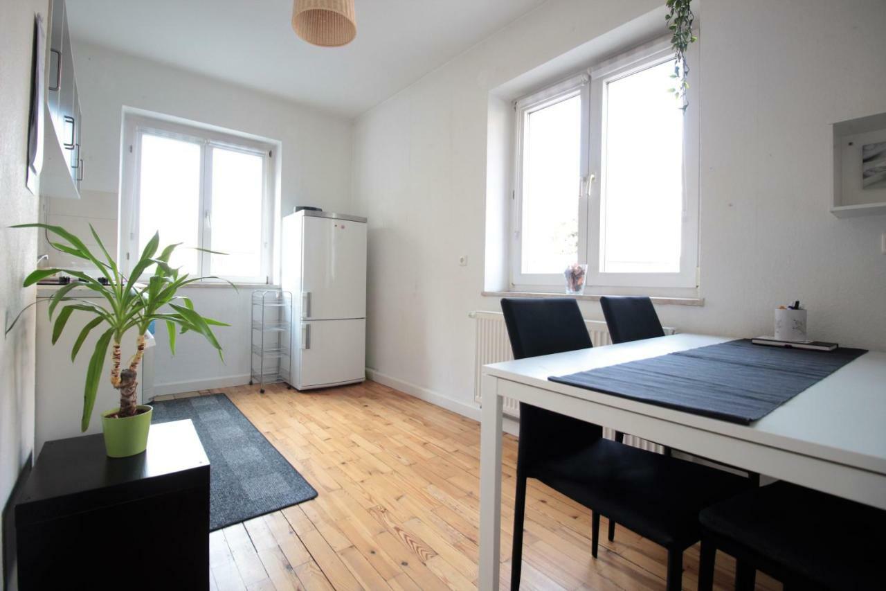 Charming 3-Bedroom Apartment With Parking Lot Wurtzburgo Exterior foto
