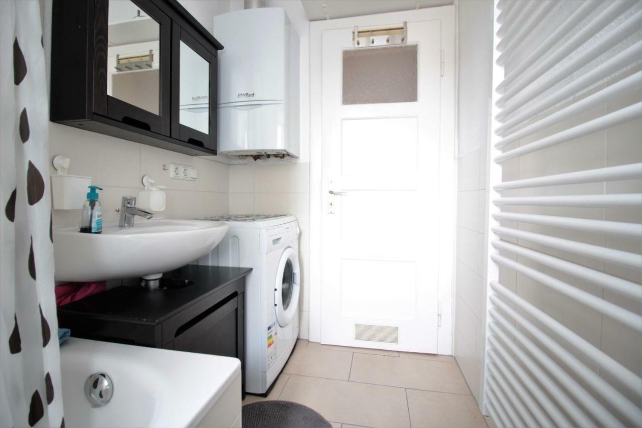 Charming 3-Bedroom Apartment With Parking Lot Wurtzburgo Exterior foto