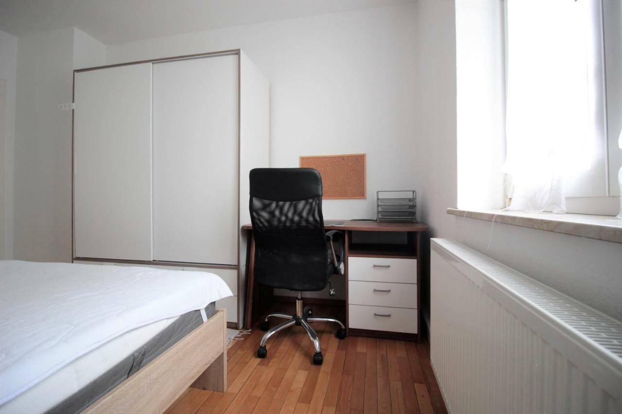 Charming 3-Bedroom Apartment With Parking Lot Wurtzburgo Exterior foto